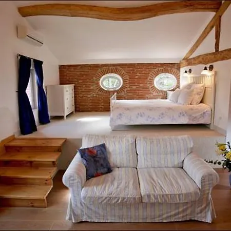 Chambres D'hotes Au Chateau Bed & Breakfast Saint-Nicolas-de-la-Grave