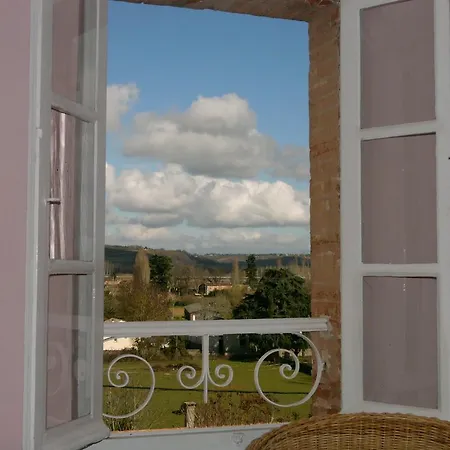 Chambres D'hotes Au Chateau Bed & Breakfast