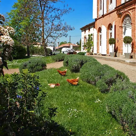 Chambres D'hotes Au Chateau 3*